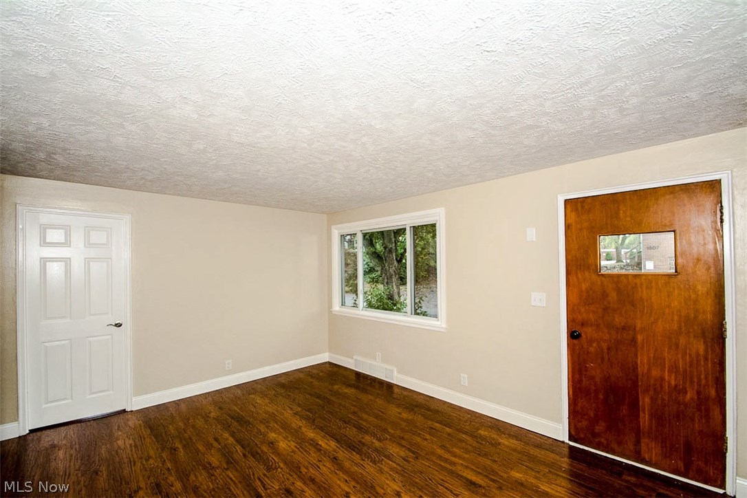 1812 Ferndale Road Northwest Canton, OH 44709 - Photo 19 of 27 Gallery Image 19