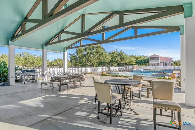 a view of a backyard with green space