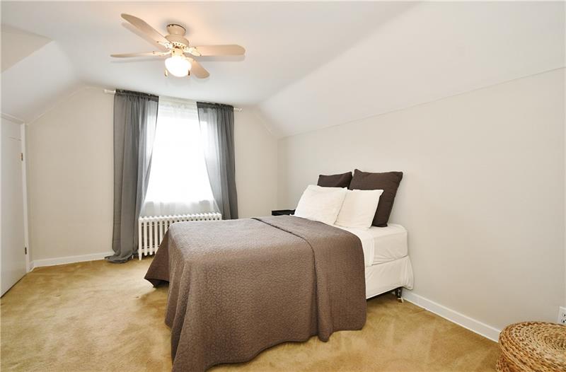 902 Agnew Road Pittsburgh, PA 15227 - Photo 20 of 25