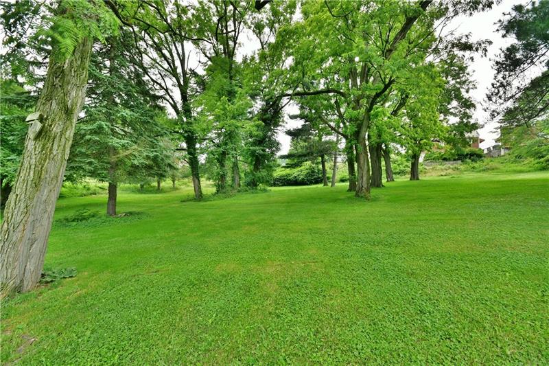 902 Agnew Road Pittsburgh, PA 15227 - Photo 25 of 25