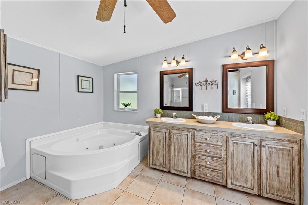 5681 Neal Road Fort Myers, FL 33905 - Photo 17 of 43 Master Bathroom