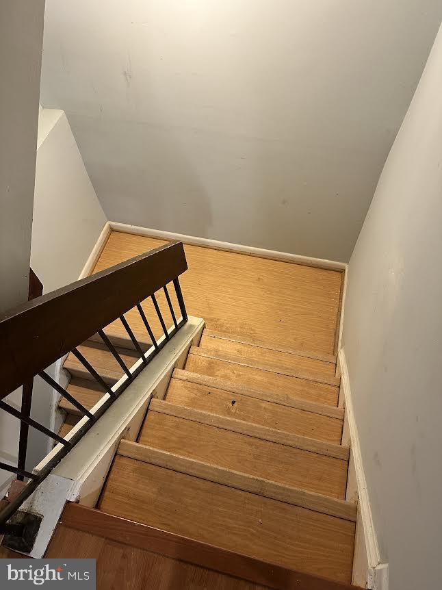 2348 Antiqua Court Reston, VA 20191 - Photo 6 of 9