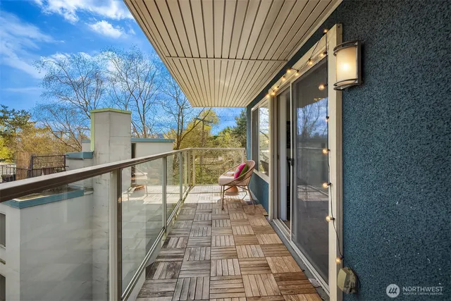 $365,000 | 1730 Taylor Avenue North, Unit 409, Seattle, WA 98109