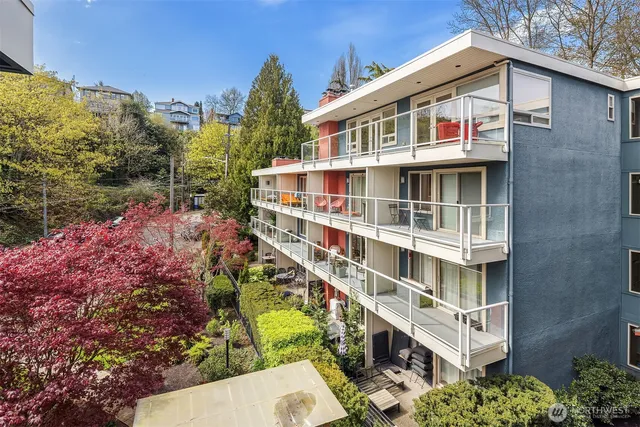 $365,000 | 1730 Taylor Avenue North, Unit 409, Seattle, WA 98109