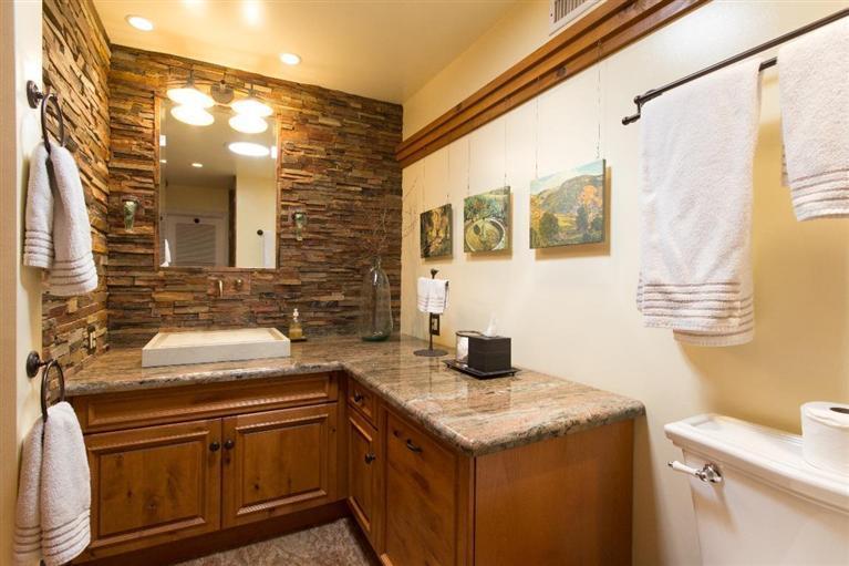 1131 Heatherside Road Pasadena, CA 91105 - Photo 25 of 44 a bathroom with a sink and a mirror