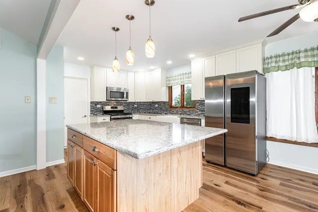 $380,000 | 6610 Leupold Lane, Plainfield, IL 60586