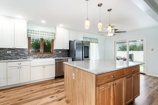 $380,000 | 6610 Leupold Lane, Plainfield, IL 60586