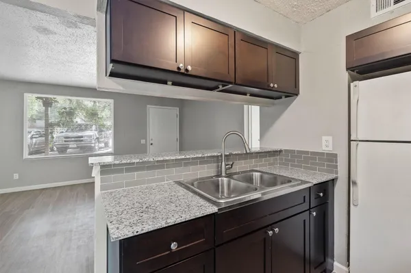 $1,295 | 2501 Manor Circle, Unit B, Austin, TX 78723