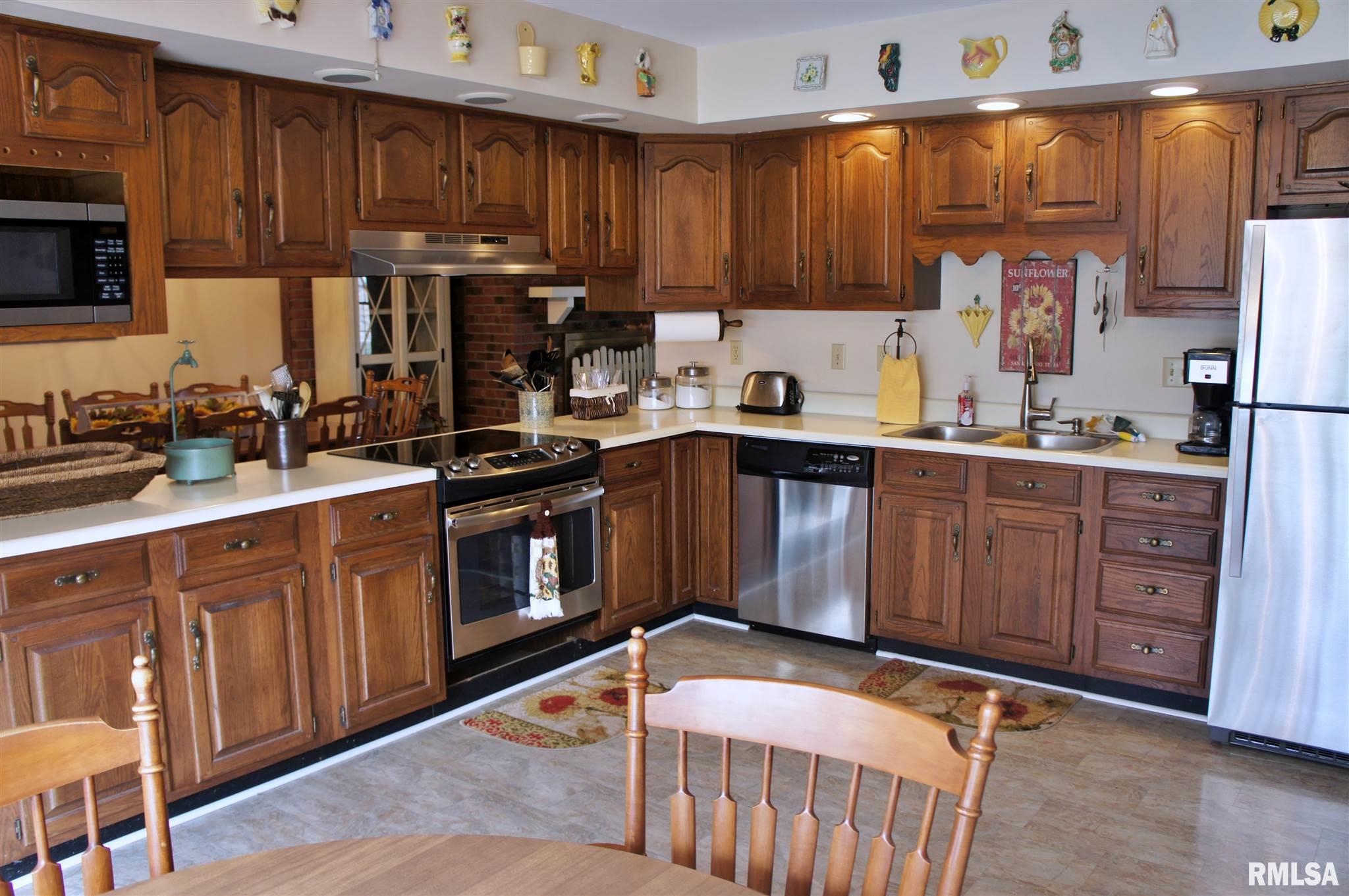 3949 Barnes Creek Road Metropolis, IL 62960 - Photo 16 of 42