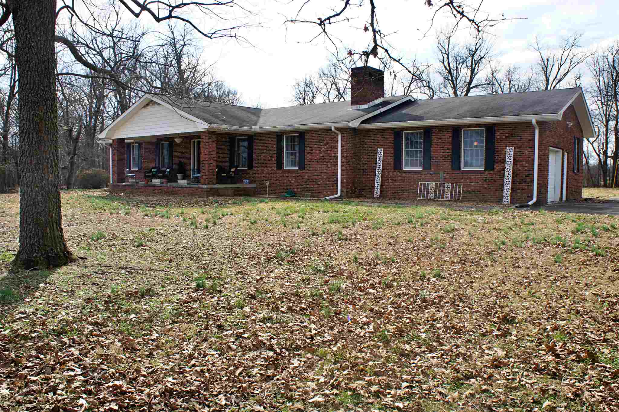 3949 Barnes Creek Road Metropolis, IL 62960 - Photo 3 of 42