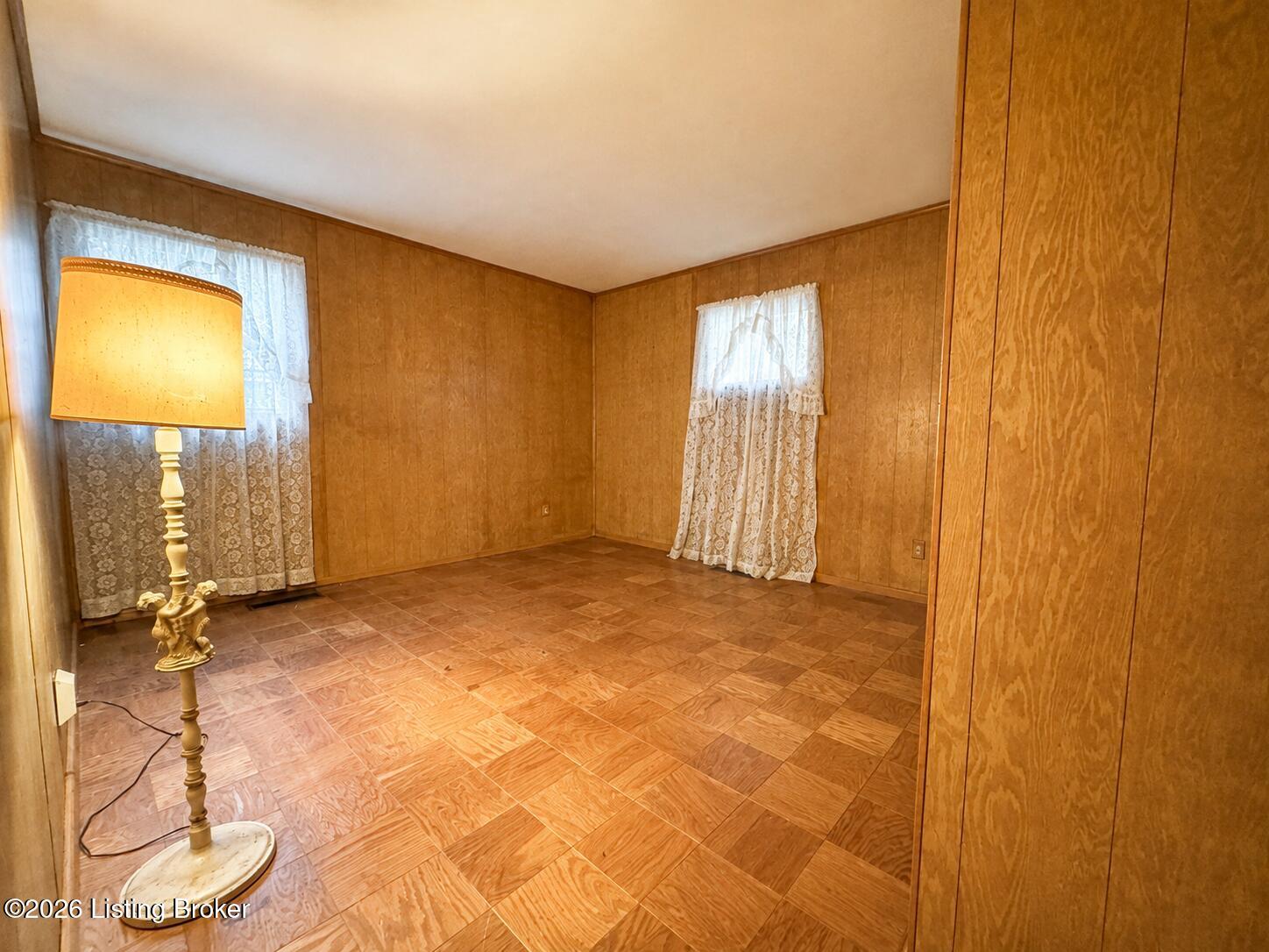1713 Millgate Road Louisville, KY 40223 - Photo 12 of 27 1713 Millgate room 1