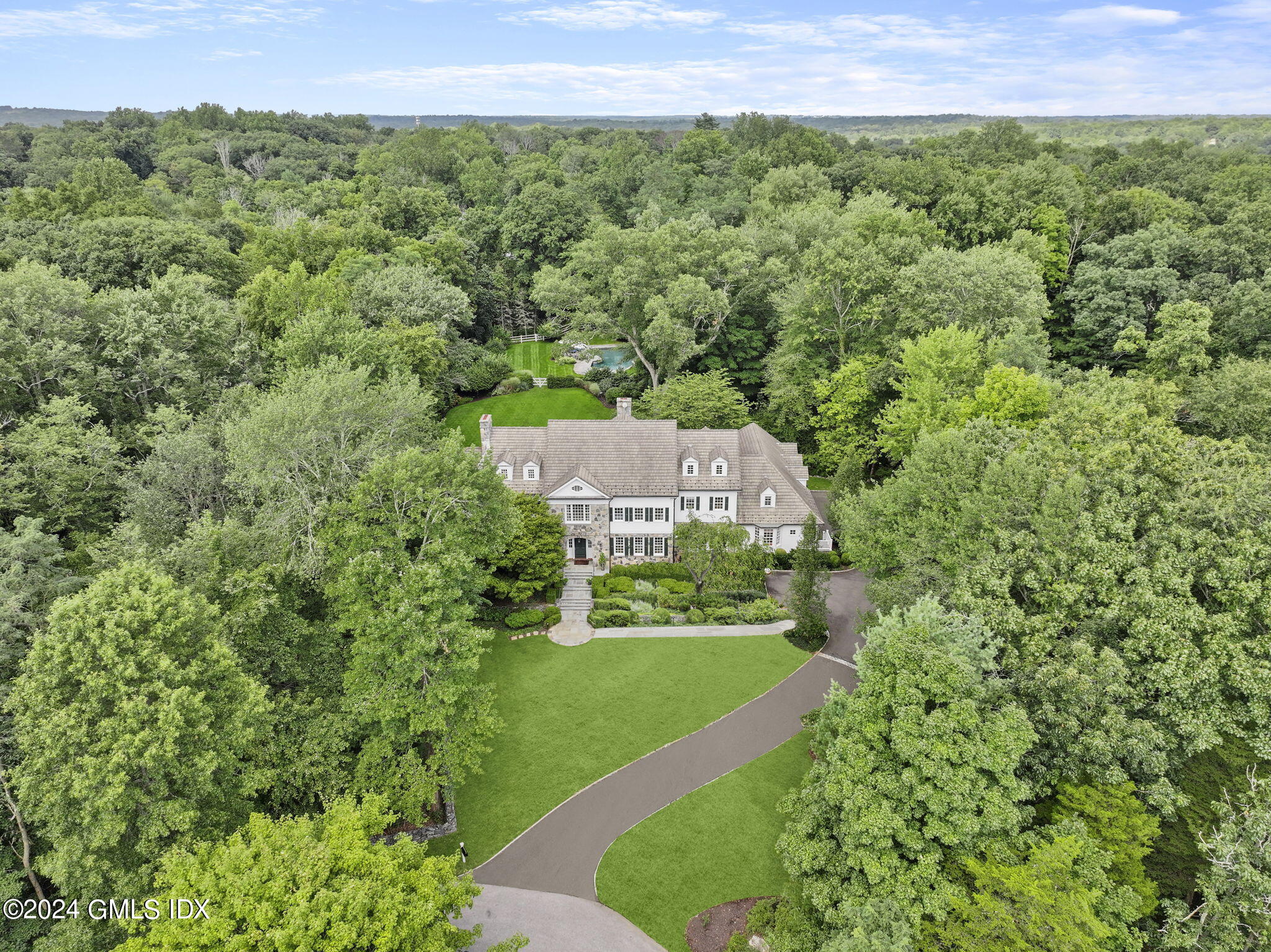 68 Rock Maple Road Greenwich, CT 06830 - Photo 40 of 46 a view of a city