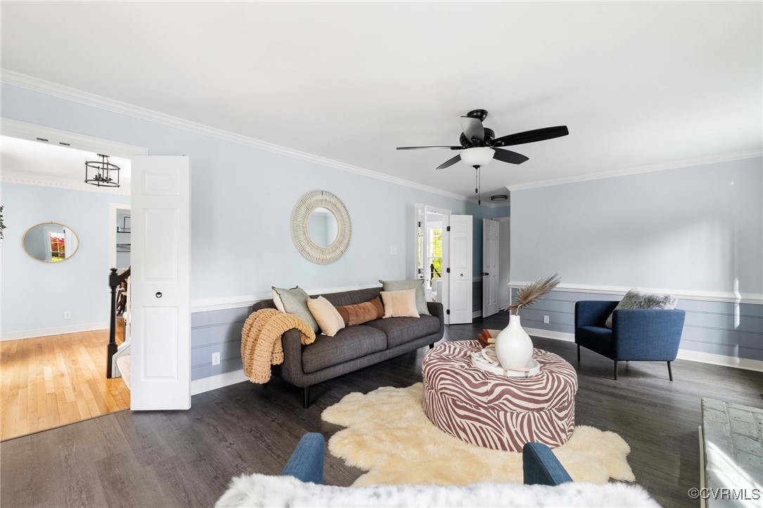 341 Rossmere Drive Midlothian, VA 23114 - Photo 18 of 41 a living room with furniture