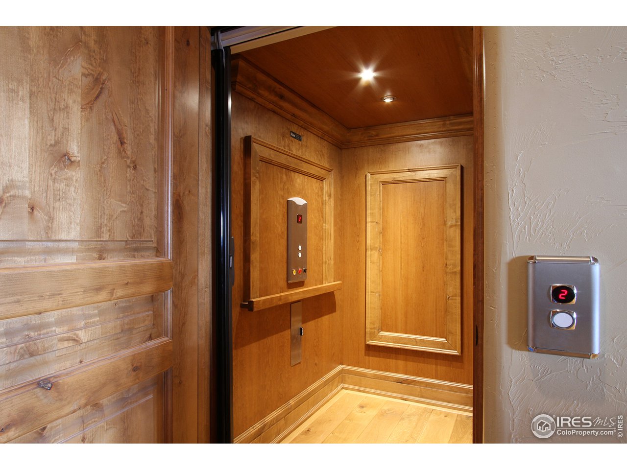 9455 Crystal Lane Longmont, CO 80503 - Photo 32 of 40