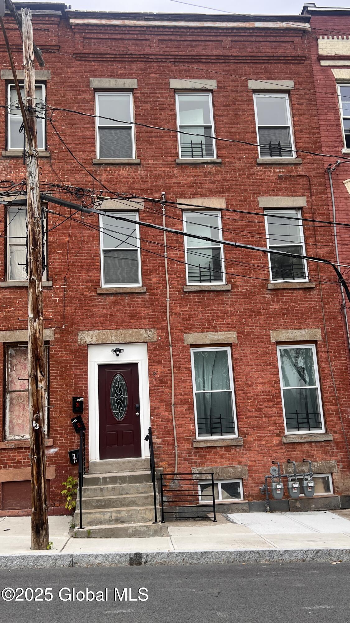 15 Delaware Street, Unit 2 Albany, NY 12202 - Photo 1 of 13 IMG_3494