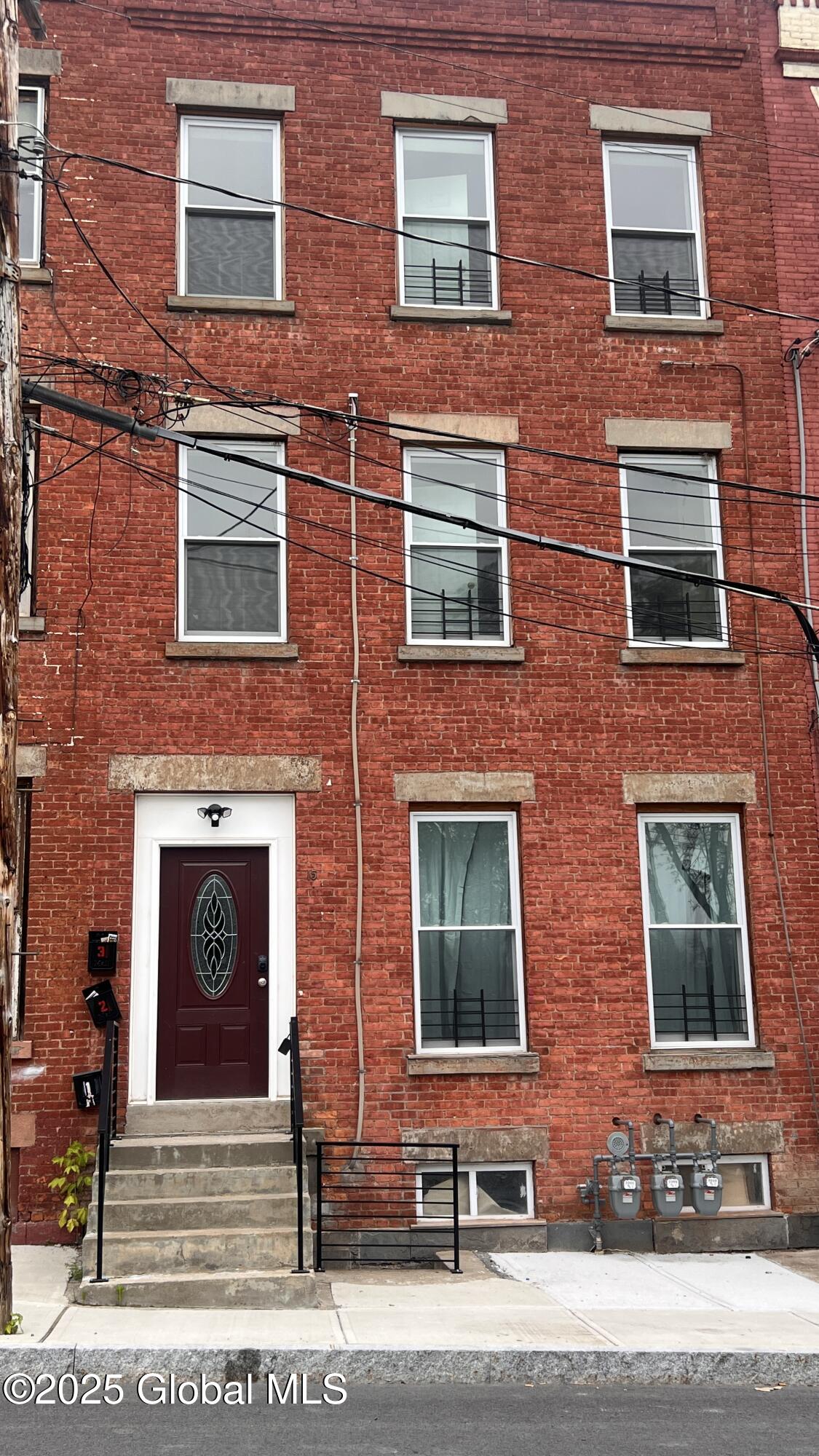 15 Delaware Street, Unit 2 Albany, NY 12202 - Photo 2 of 13 IMG_3493