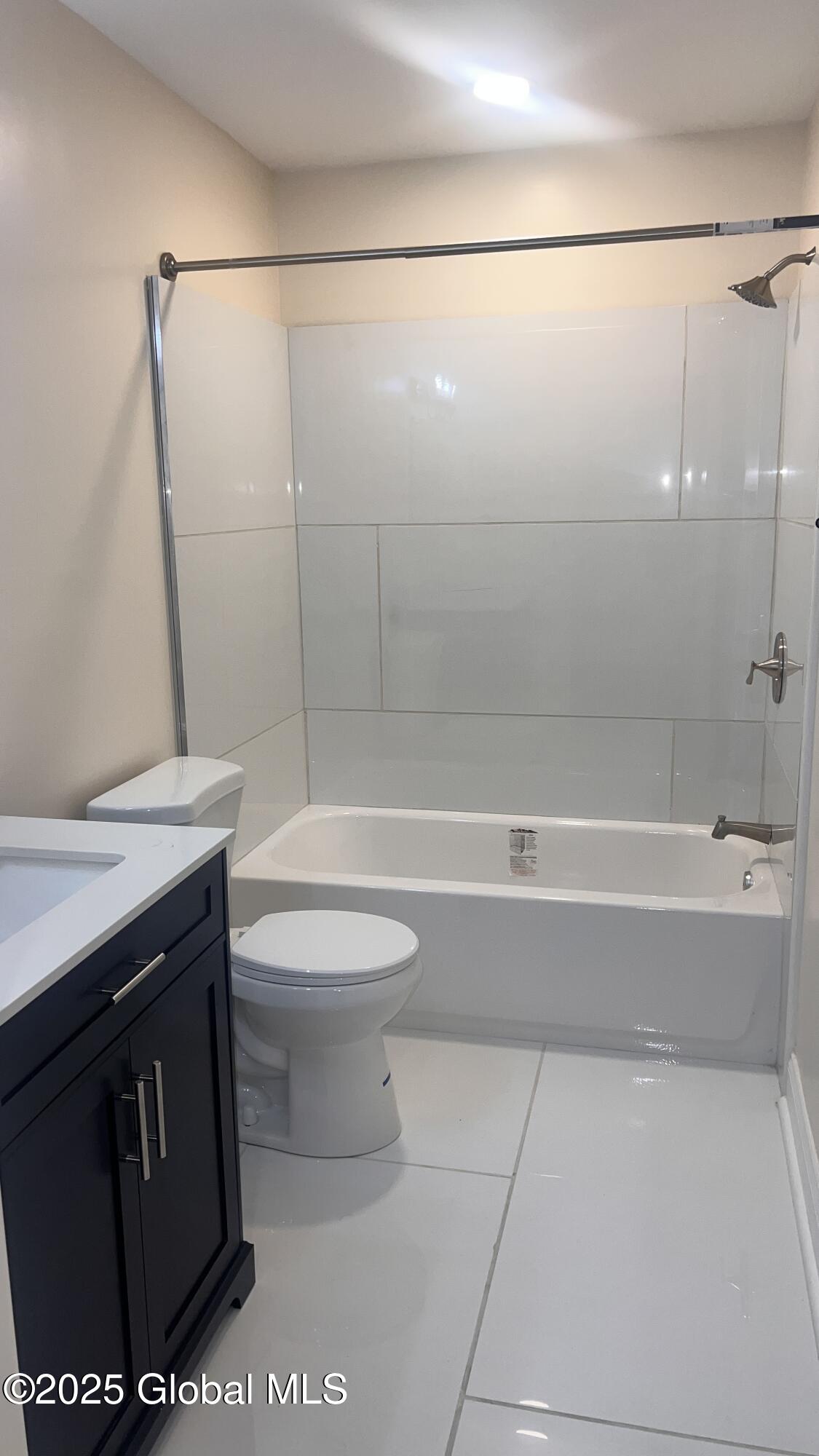 15 Delaware Street, Unit 2 Albany, NY 12202 - Photo 9 of 13 IMG_3466