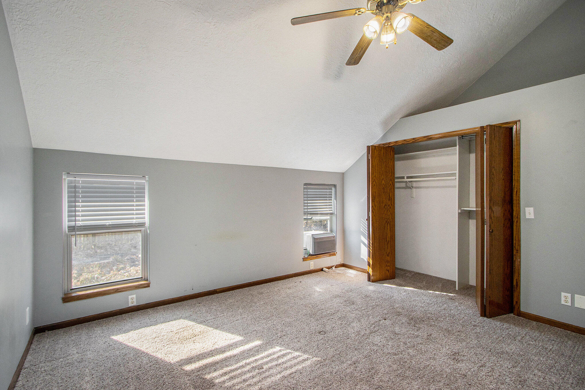 2233 North Drake Road Kalamazoo, MI 49009 - Photo 15 of 20 2233 11