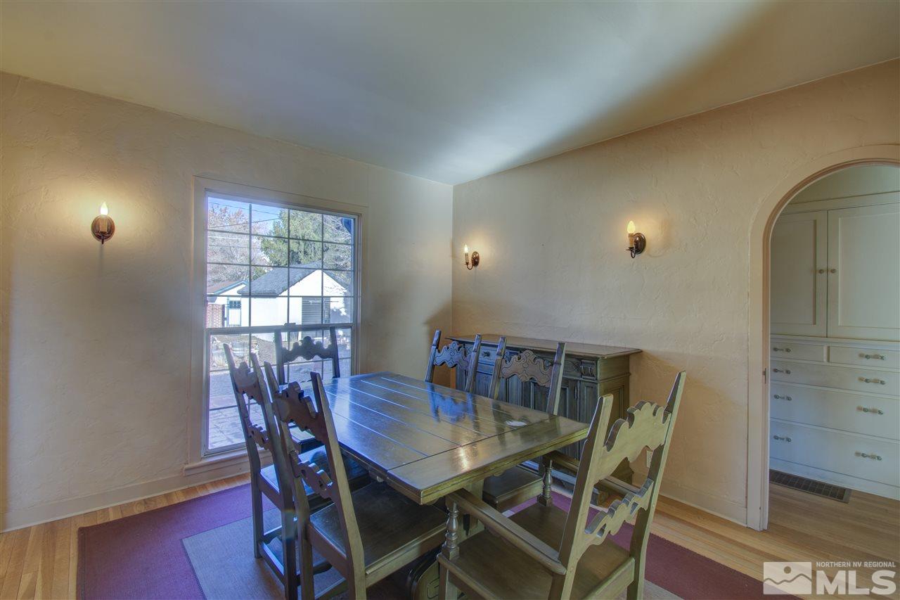 589 Reno Avenue Reno, NV 89509 - Photo 8 of 25 a view of a dining room with furniture and window