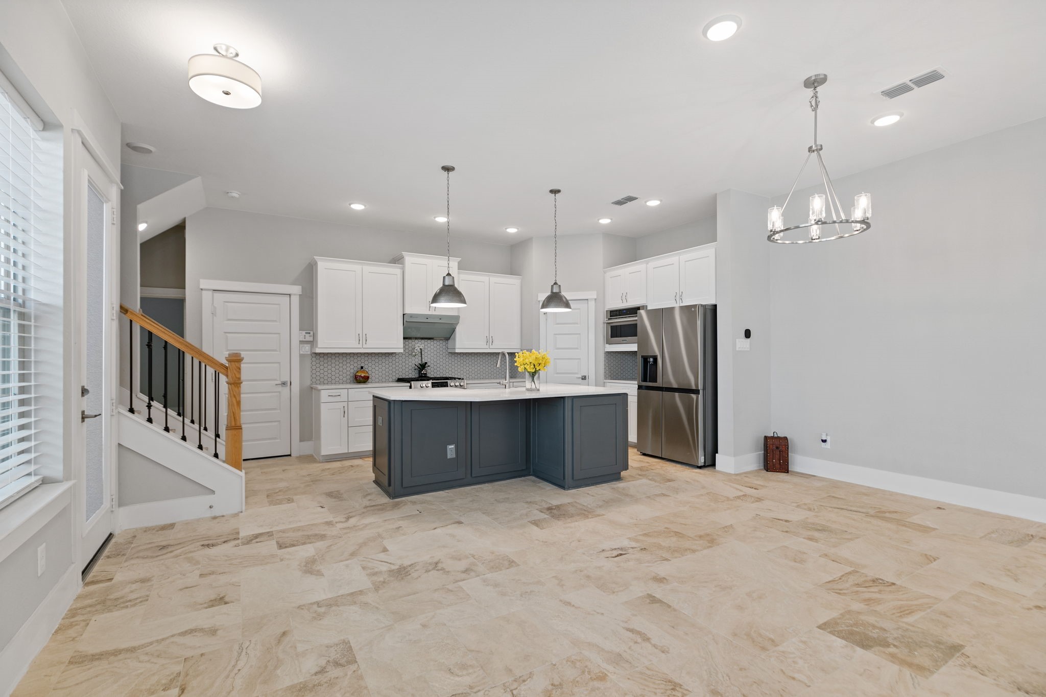 2039 Jadeite Trace Houston, TX 77077 - Photo 6 of 50