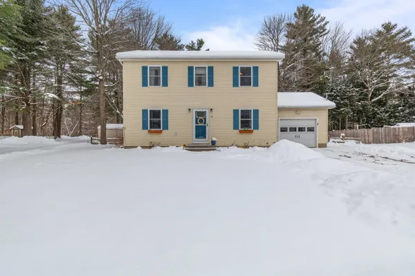 $499,000 | 30 Sammanikki Circle, Milton, VT 05468