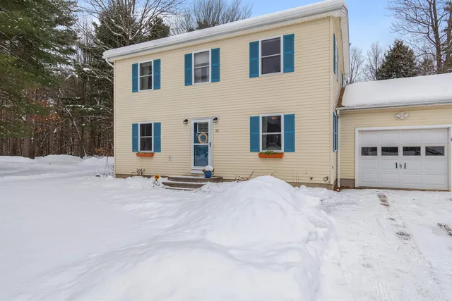 $499,000 | 30 Sammanikki Circle, Milton, VT 05468