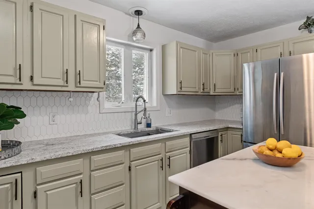 $499,000 | 30 Sammanikki Circle, Milton, VT 05468