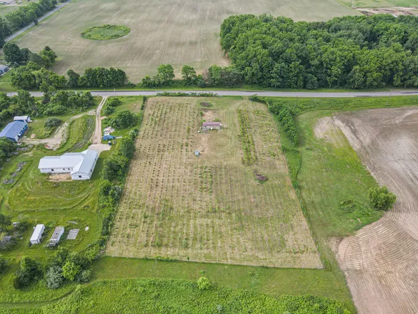 $80,000 | 56278 County Road 365, Lawrence, MI 49064