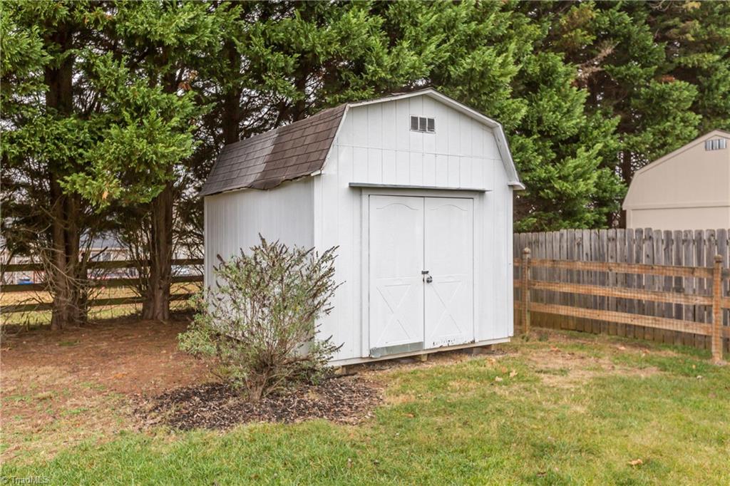 548 Adams Gate Road Winston-Salem, NC 27107 - Photo 39 of 41 Gallery Image 39