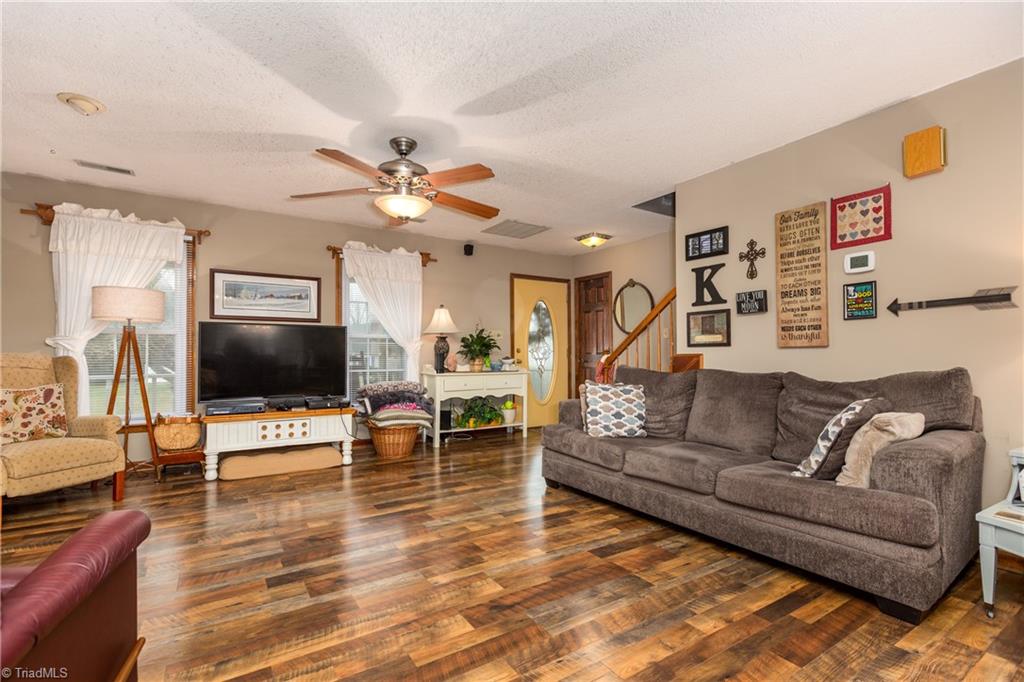 548 Adams Gate Road Winston-Salem, NC 27107 - Photo 7 of 41 Gallery Image 7