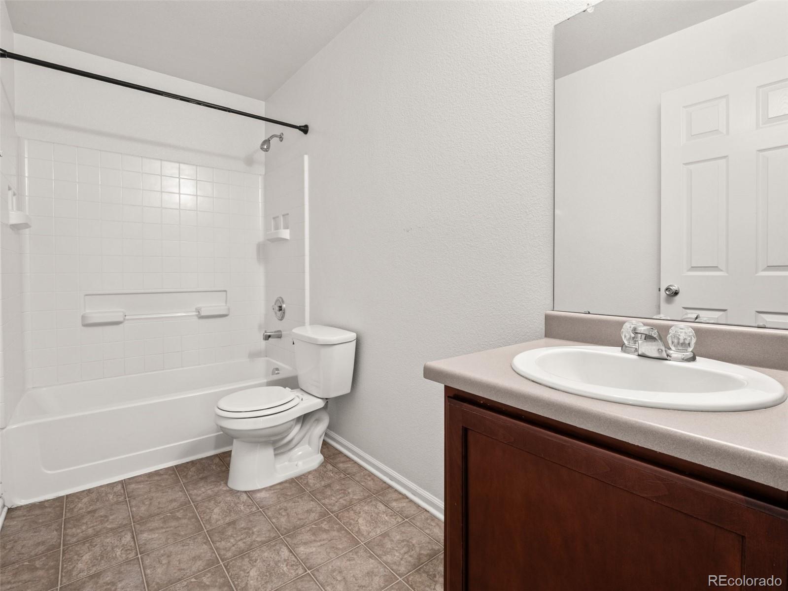 5383 Lewiston Street Denver, CO 80239 - Photo 12 of 27