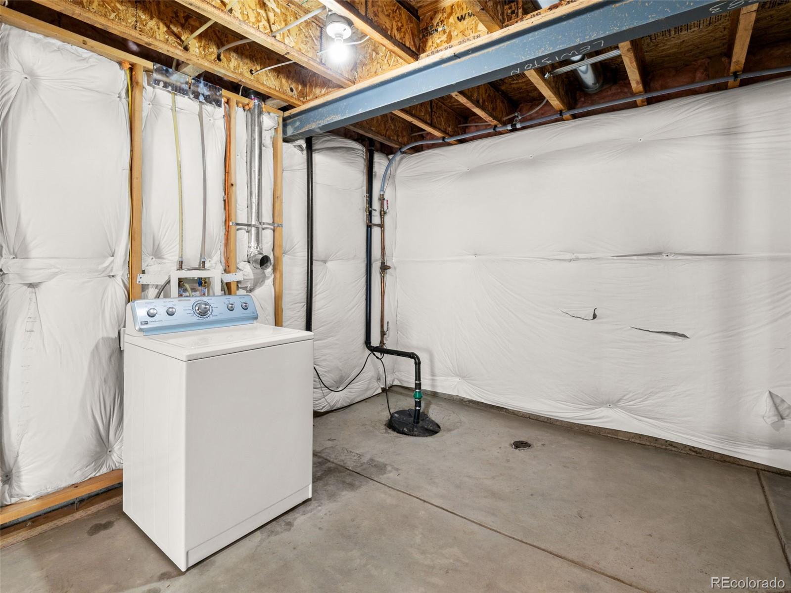5383 Lewiston Street Denver, CO 80239 - Photo 23 of 27