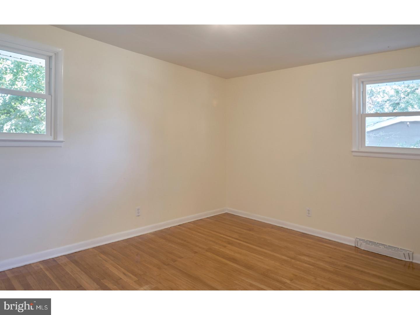 819 Richard Road Cherry Hill, NJ 08034 - Photo 18 of 25 Gallery Image 18