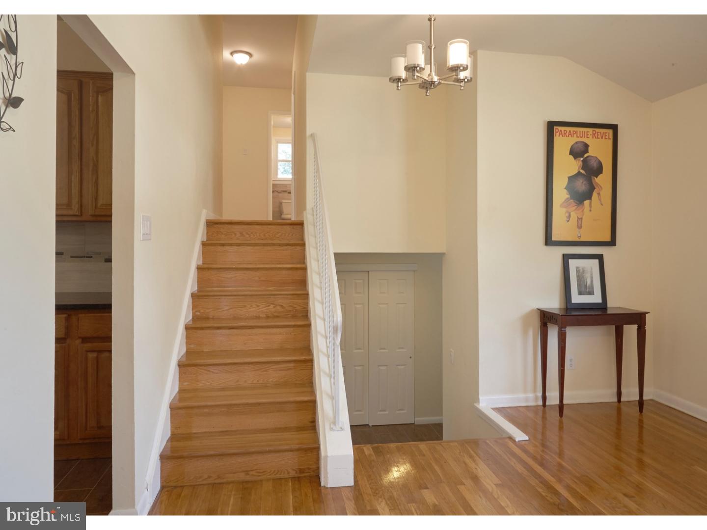 819 Richard Road Cherry Hill, NJ 08034 - Photo 9 of 25 Gallery Image 9