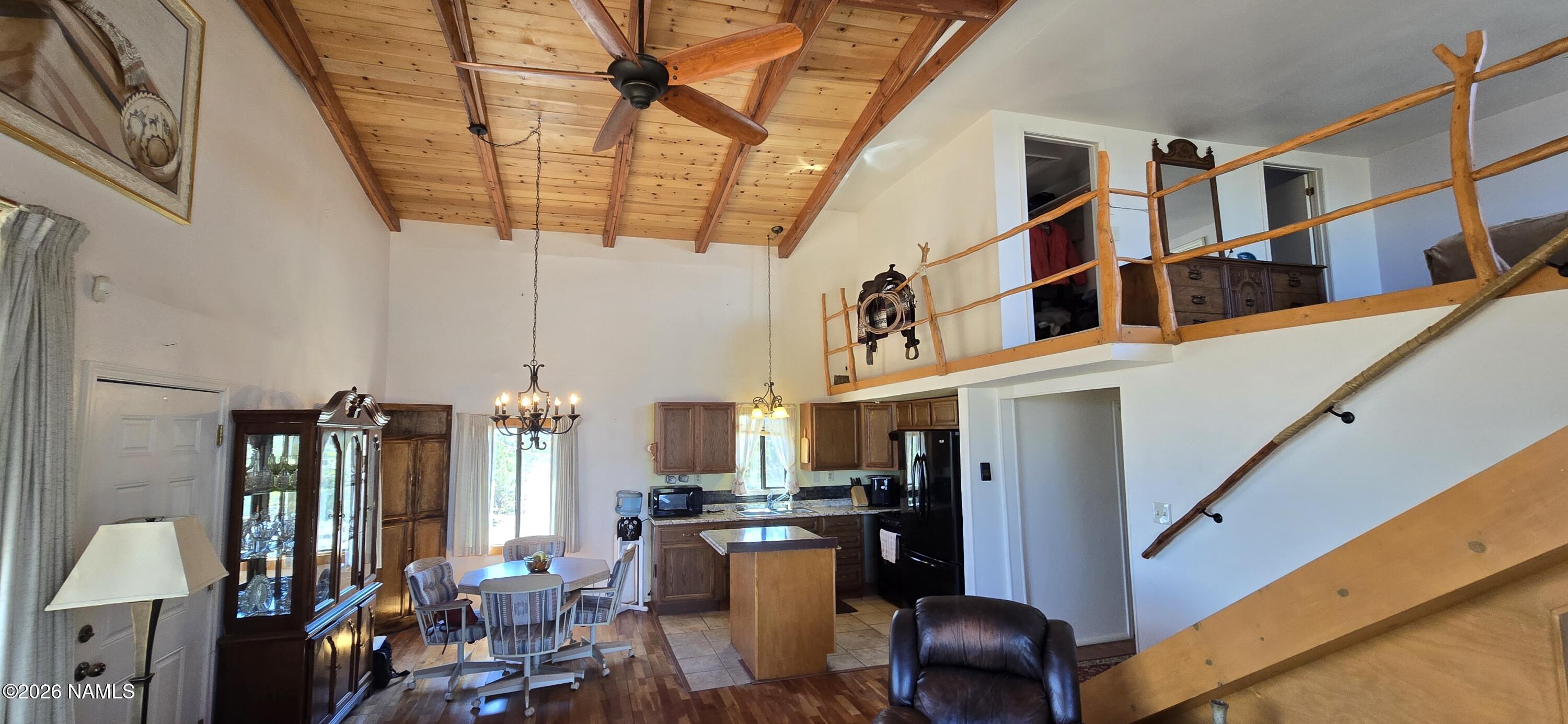 2795 Poppy Road Ash Fork, AZ 86320 - Photo 24 of 56 a view of a entryway with furniture