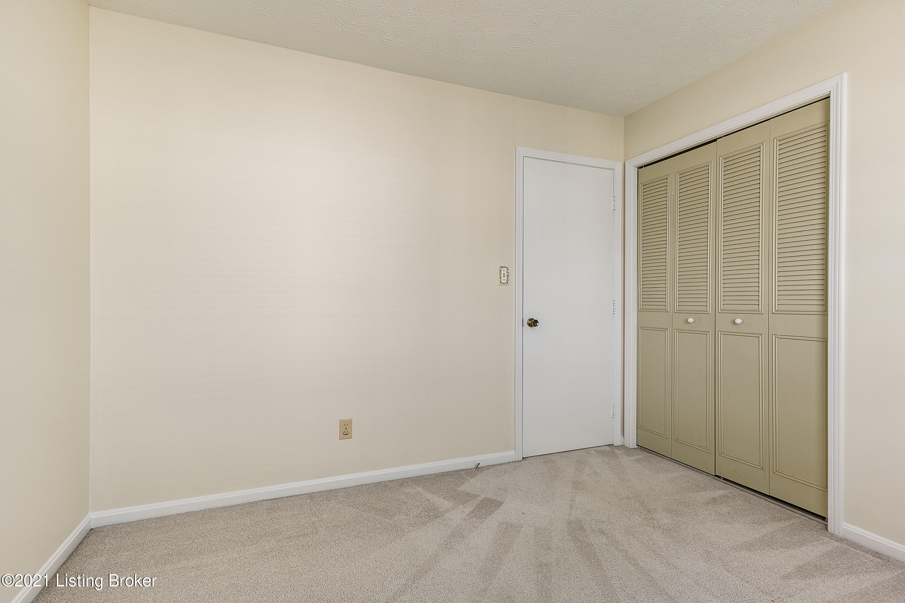 10611 St Rene Road Louisville, KY 40299 - Photo 16 of 42 Bedroom 2