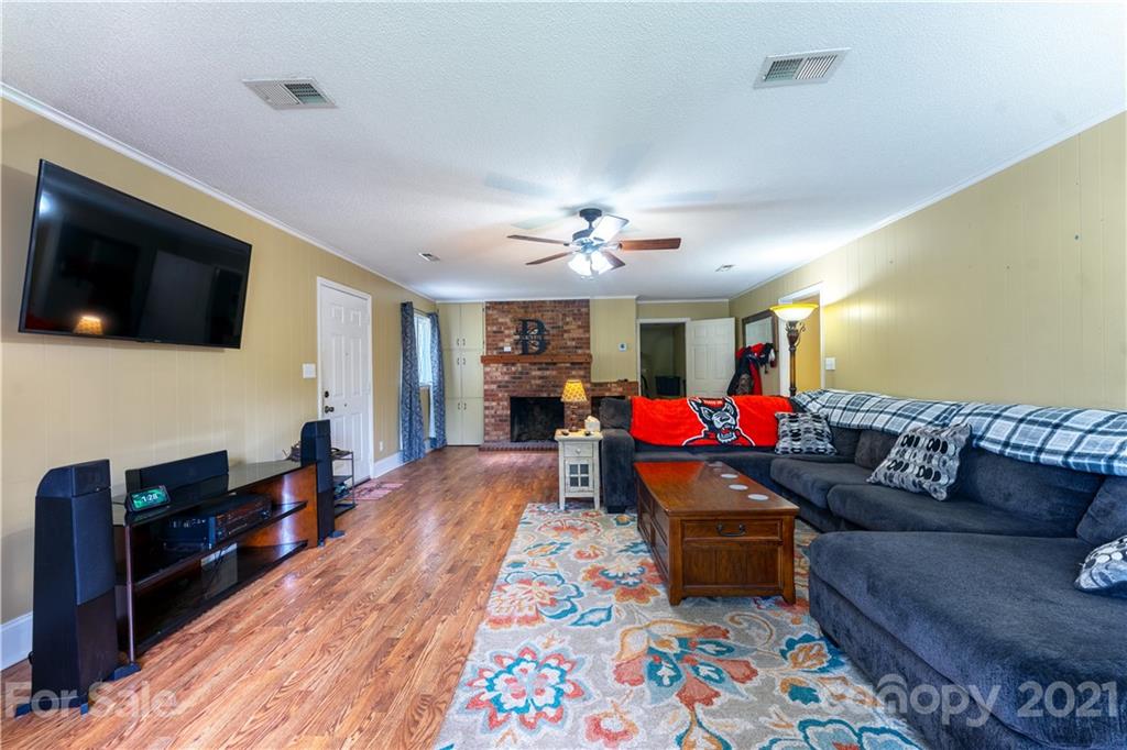 415 Phifer Road Kings Mountain, NC 28086 - Photo 3 of 26 Gallery Image 3