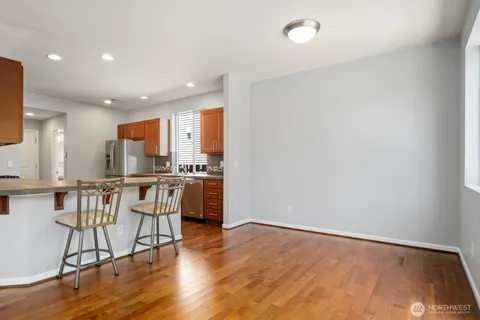 $715,000 | 27579 214th Avenue Southeast, Maple Valley, WA 98038