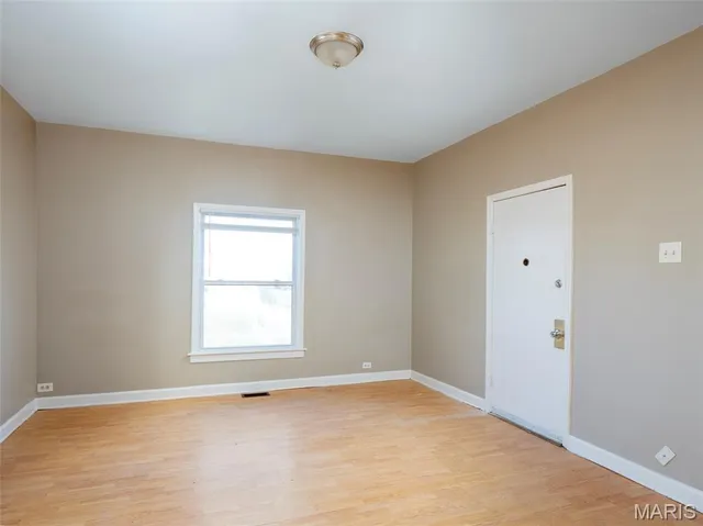 $145,000 | 6806 Corbitt Avenue, University City, MO 63130