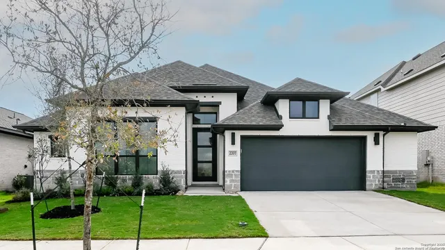 $674,900 | 2207 Zachry Drive, New Braunfels, TX 78132