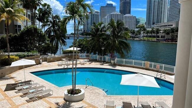 801 Brickell Key Boulevard, Unit 906 Miami, FL 33131 - Photo 15 of 29