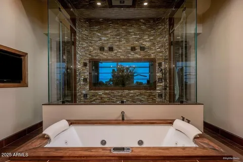 $17,500,000 | 21423 South 147th Street, Gilbert, AZ 85298
