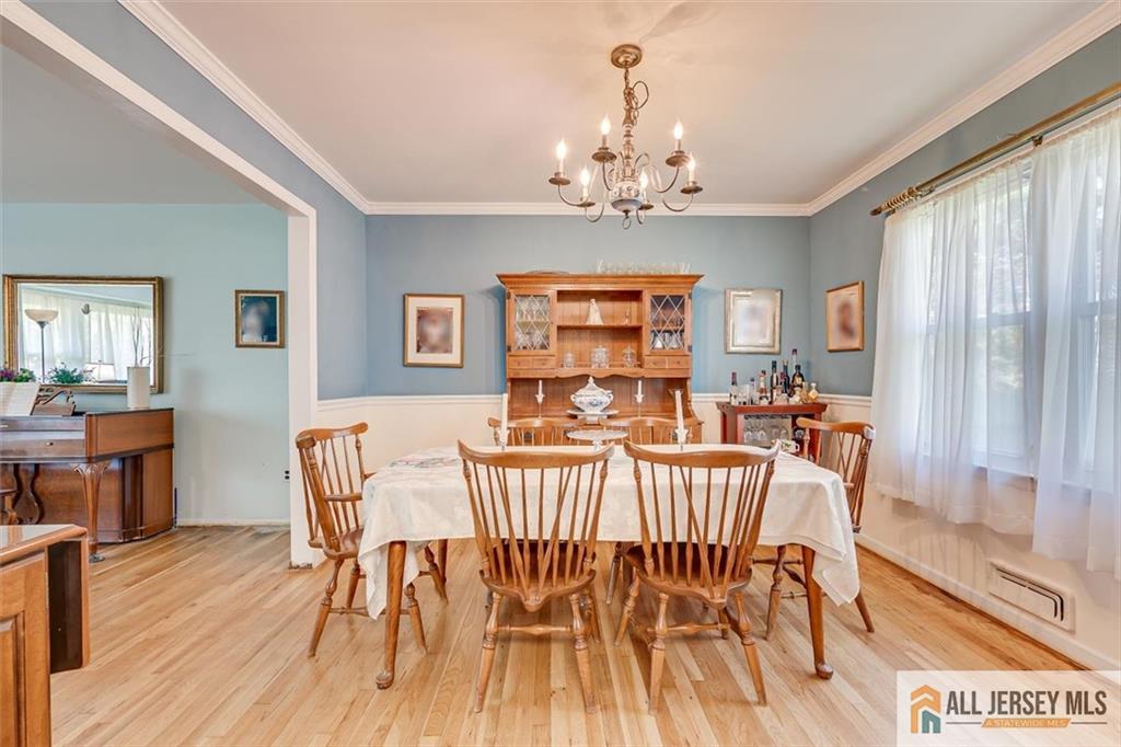 575 Grove Avenue Edison, NJ 08820 - Photo 11 of 37