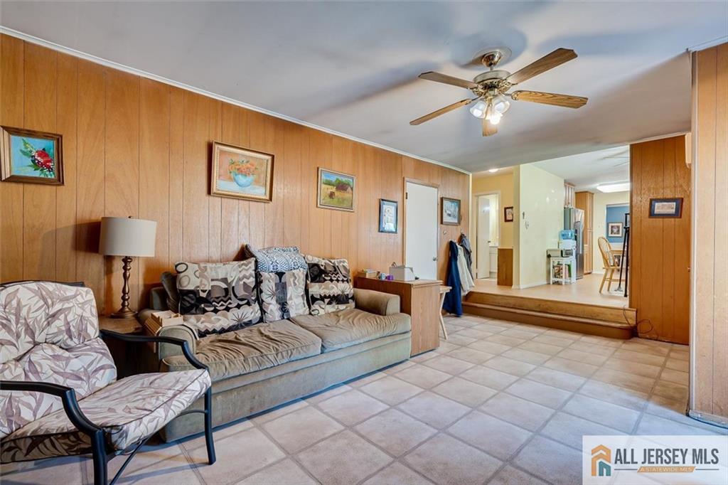 575 Grove Avenue Edison, NJ 08820 - Photo 15 of 37