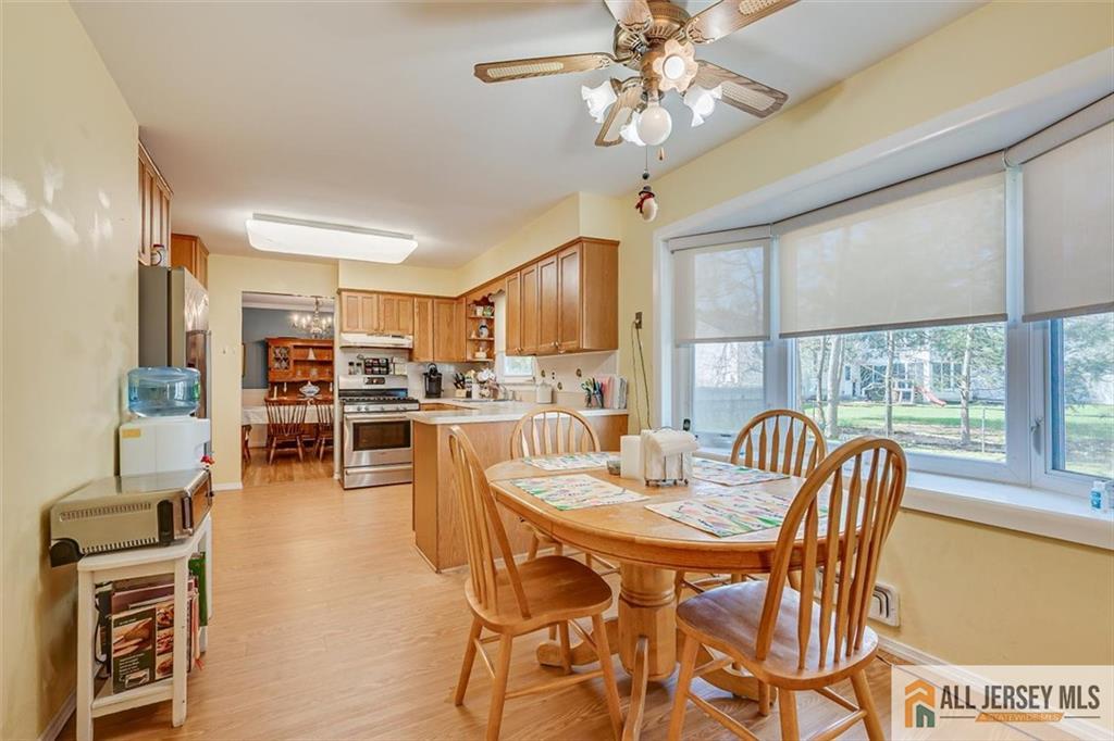 575 Grove Avenue Edison, NJ 08820 - Photo 18 of 37