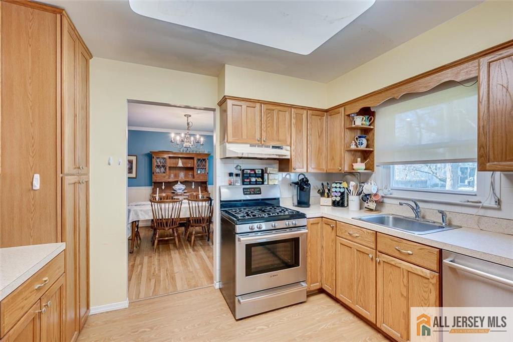 575 Grove Avenue Edison, NJ 08820 - Photo 21 of 37