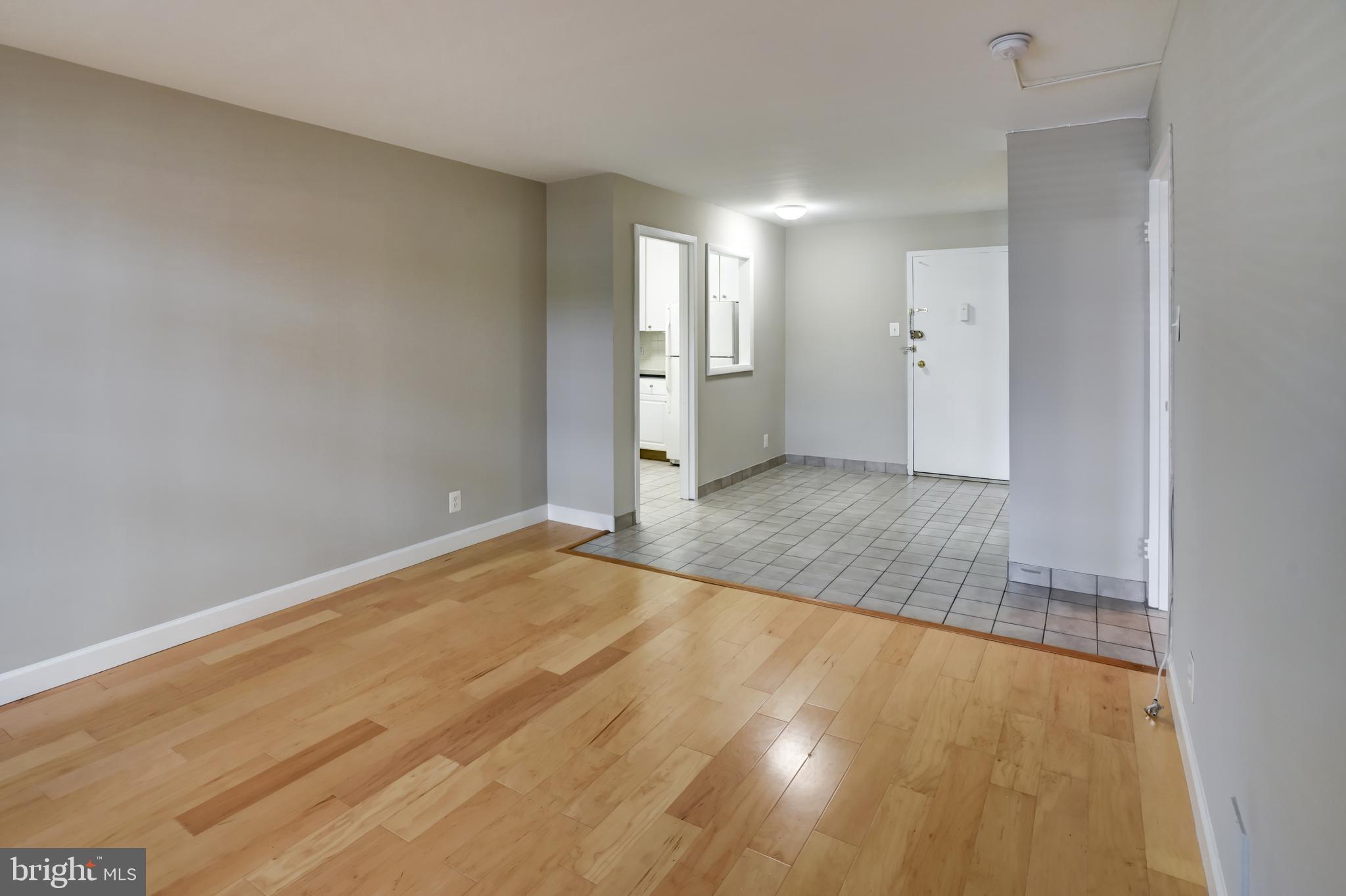 2401 H Street Northwest, Unit 208 Washington, DC 20037 - Photo 11 of 37 Living Room