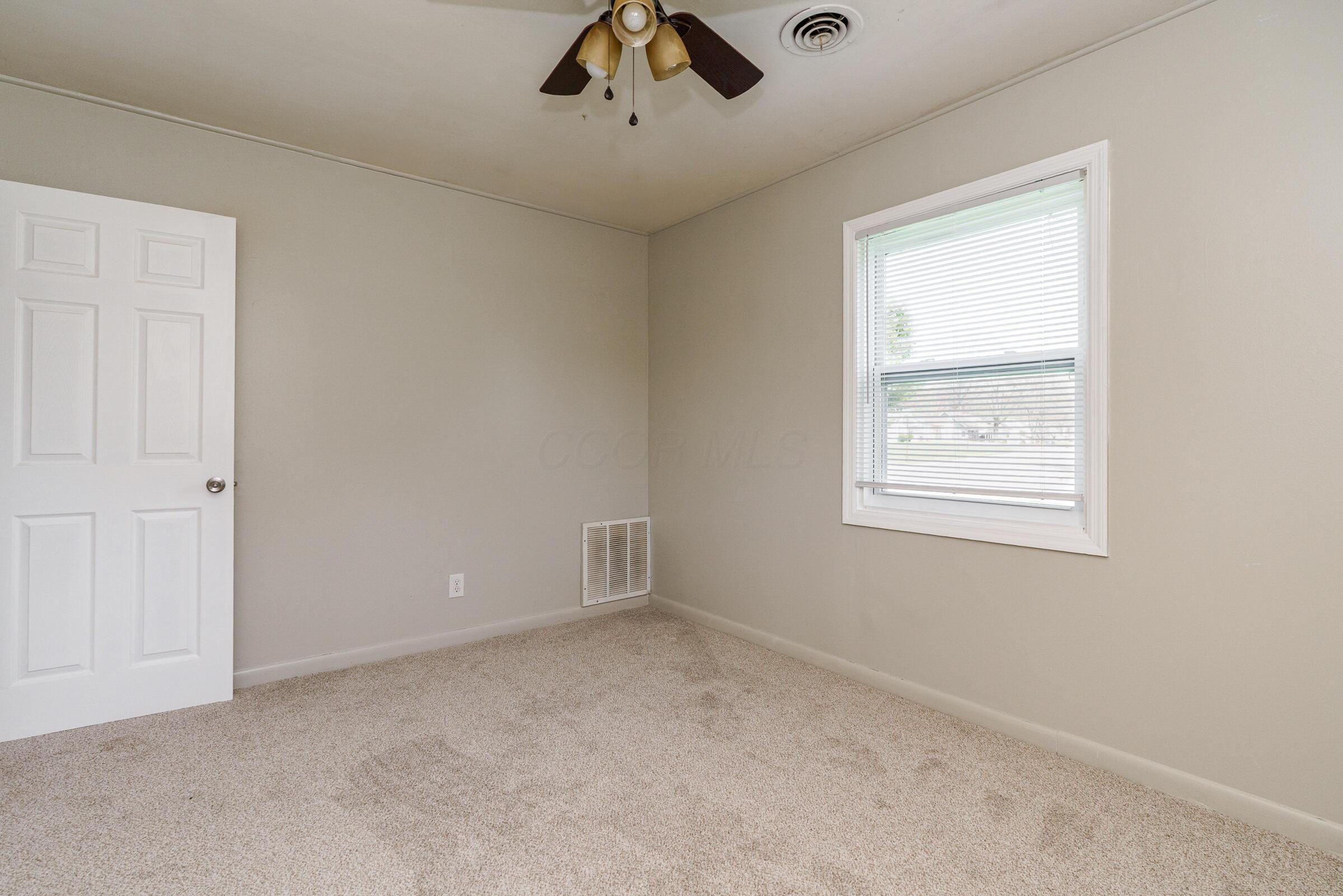 805 Exeter Road Whitehall, OH 43213 - Photo 15 of 28 Bedroom #2 - brand new carpeting