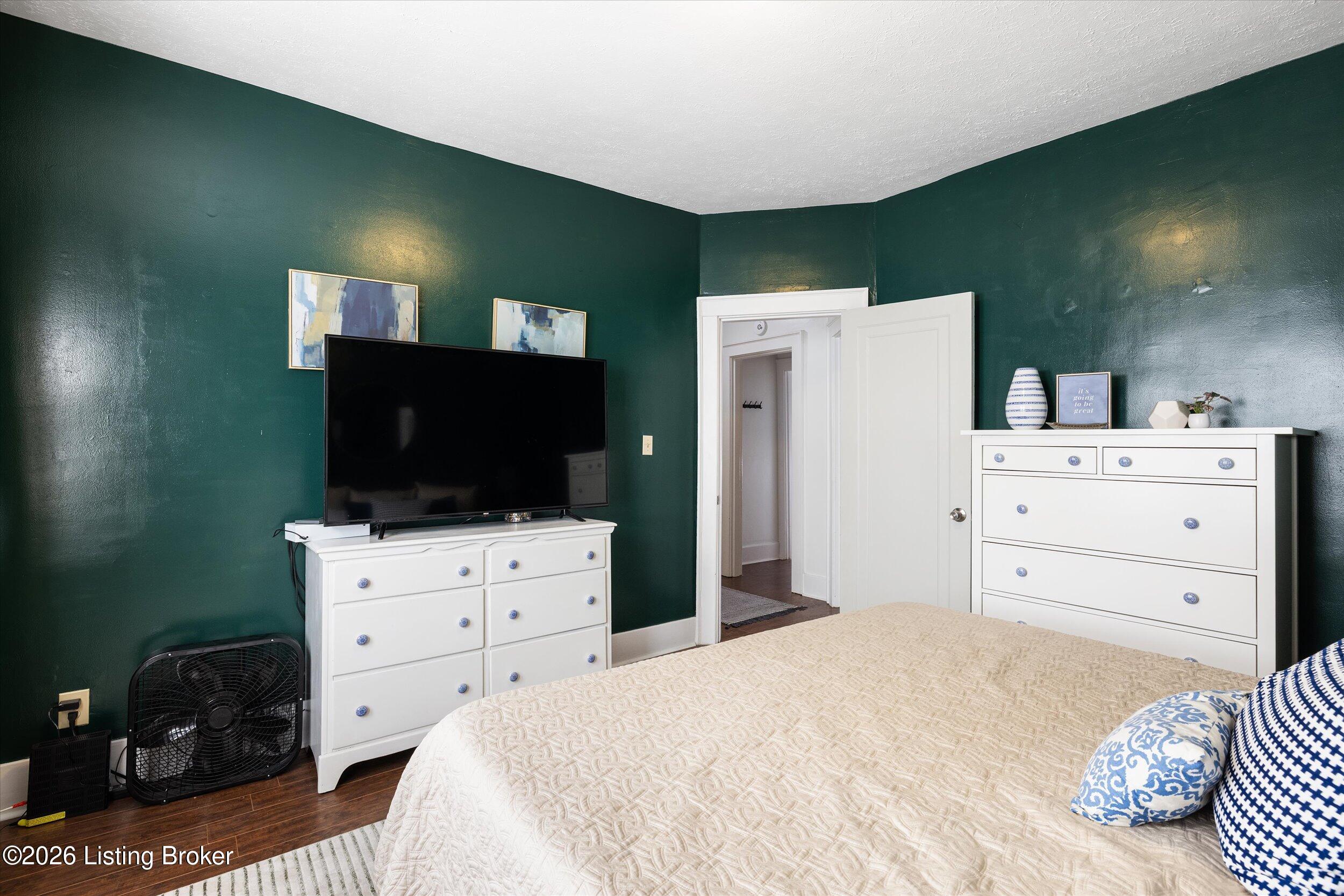2422 Sherry Road Louisville, KY 40217 - Photo 29 of 58 16-3U8A3505