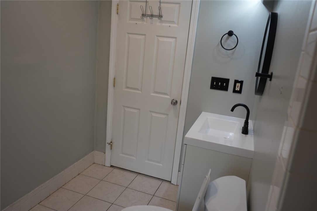 13 Tweed Street, Unit 3 Cranston, RI 02920 - Photo 10 of 17